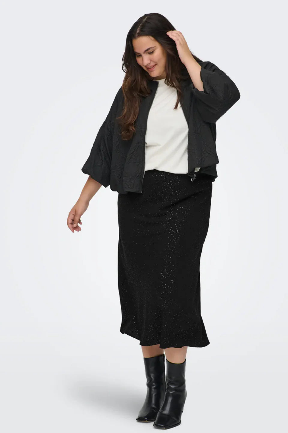 Carjosee Metta niðurdeilur