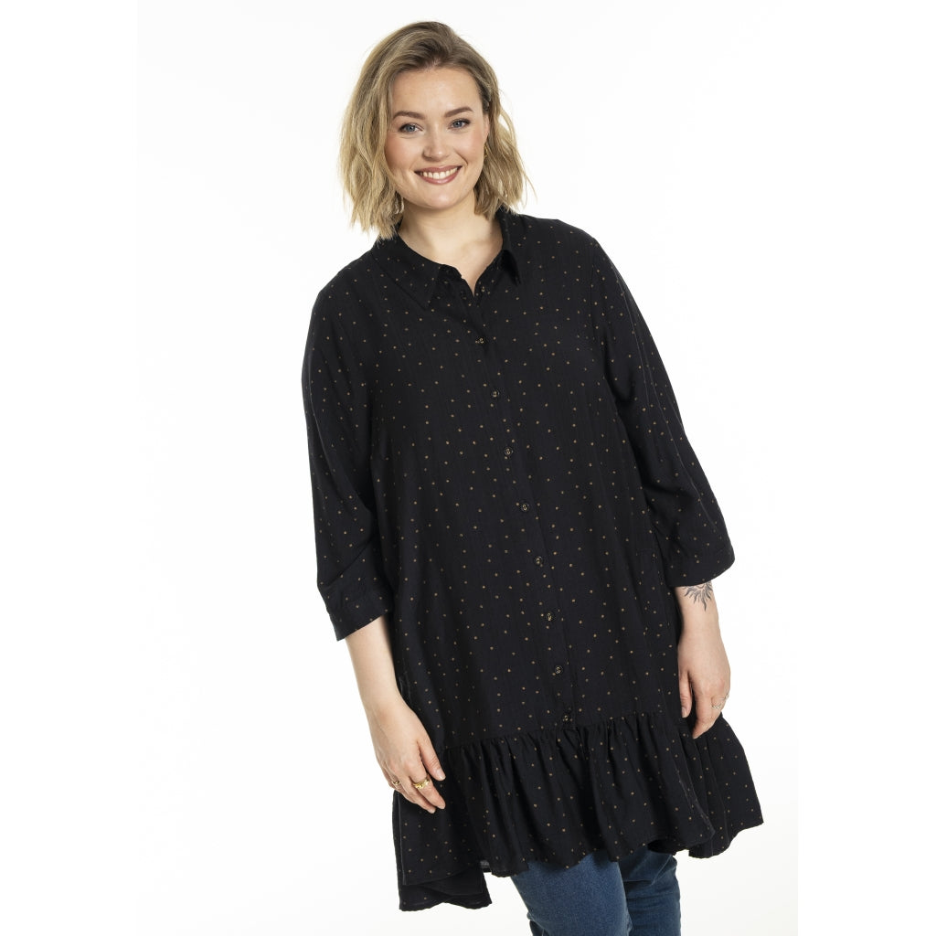 Edith Skjúrta/Tunika