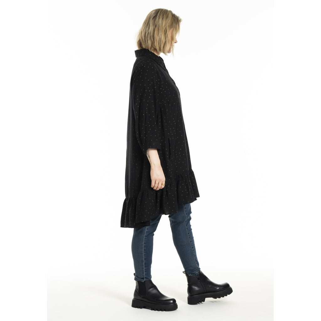 Edith Skjúrta/Tunika