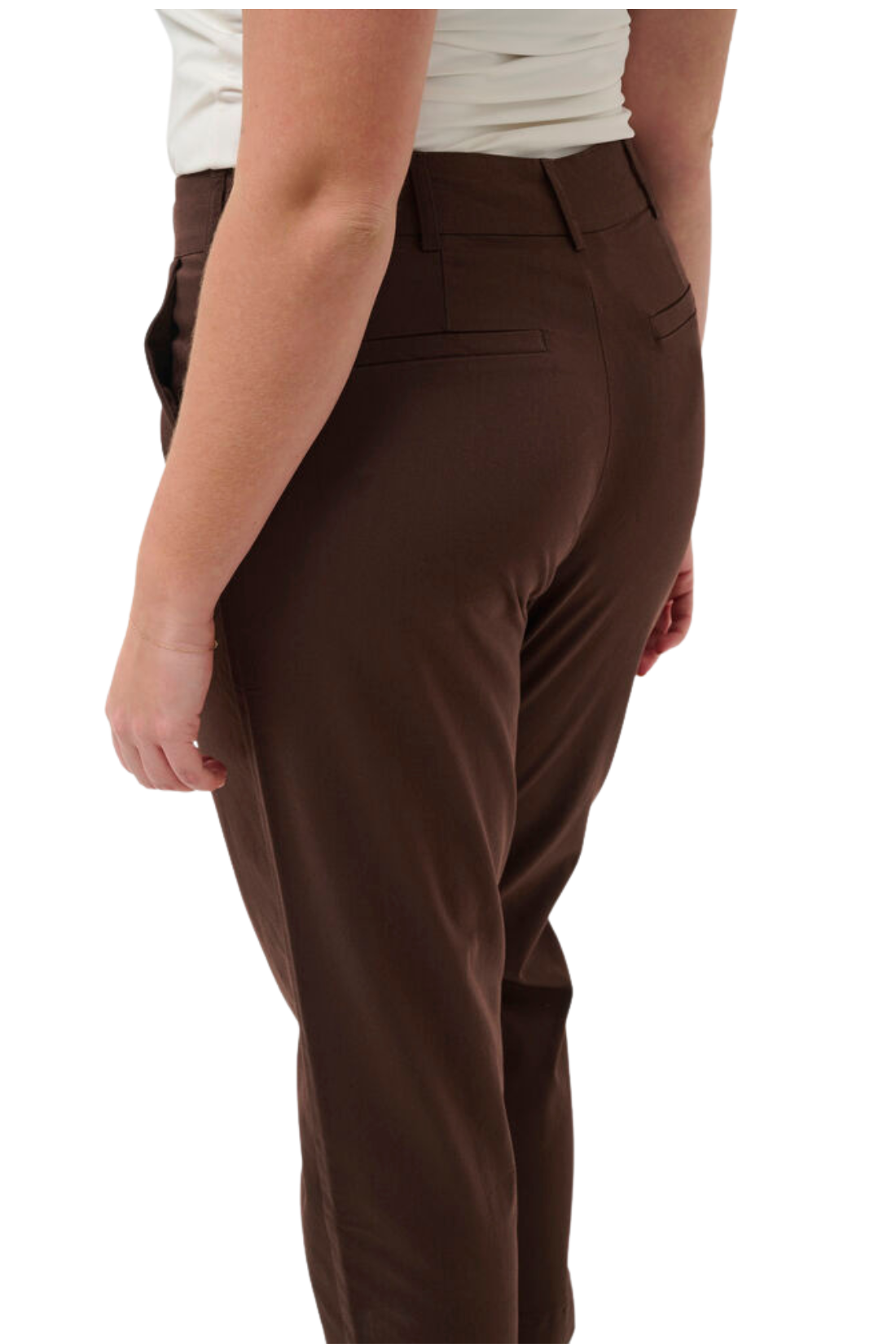 Leana Chino Brúnar