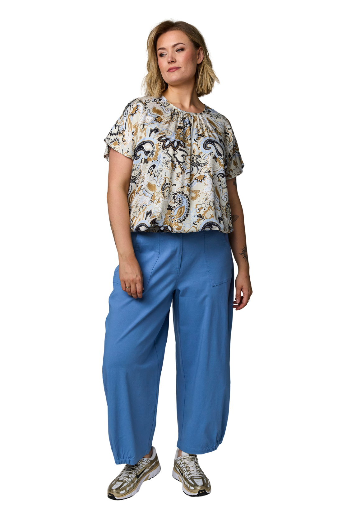 Elise Blusa