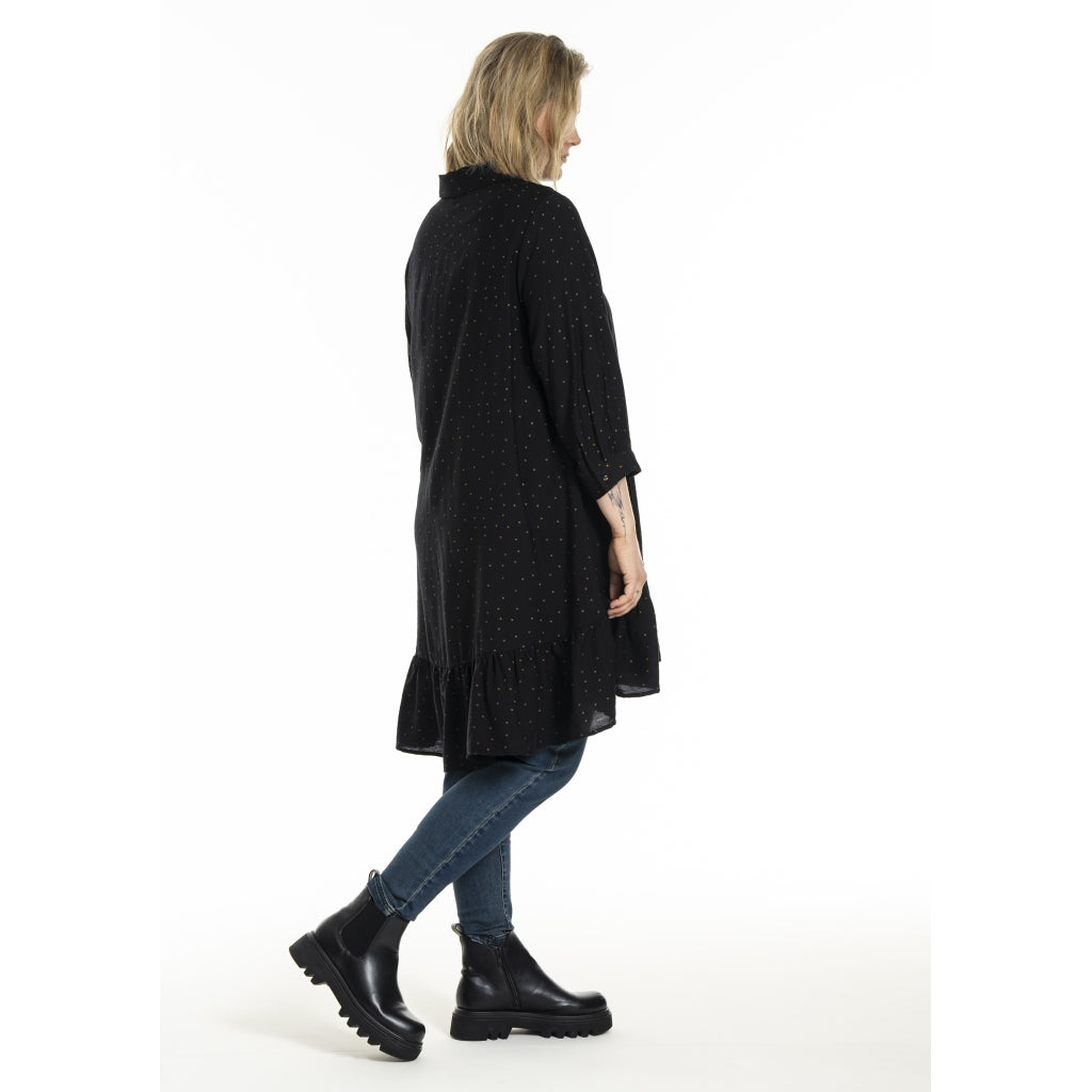 Edith Skjúrta/Tunika