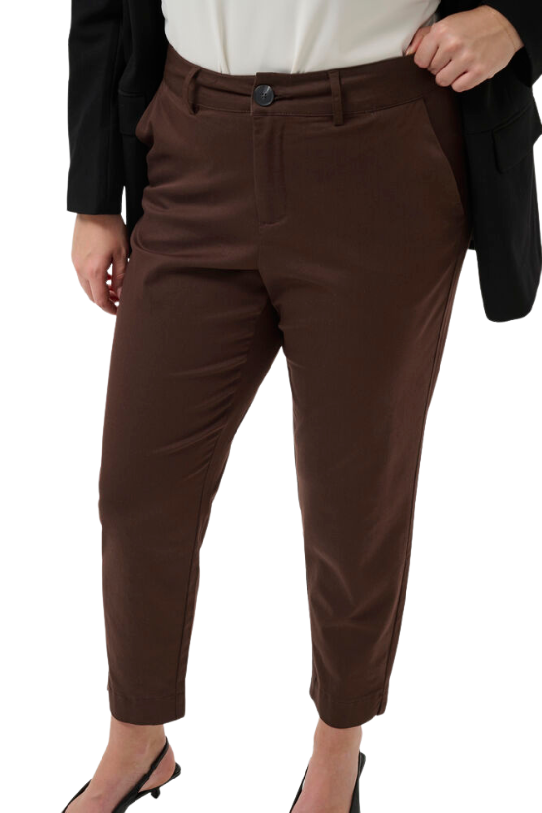Leana Chino Brúnar