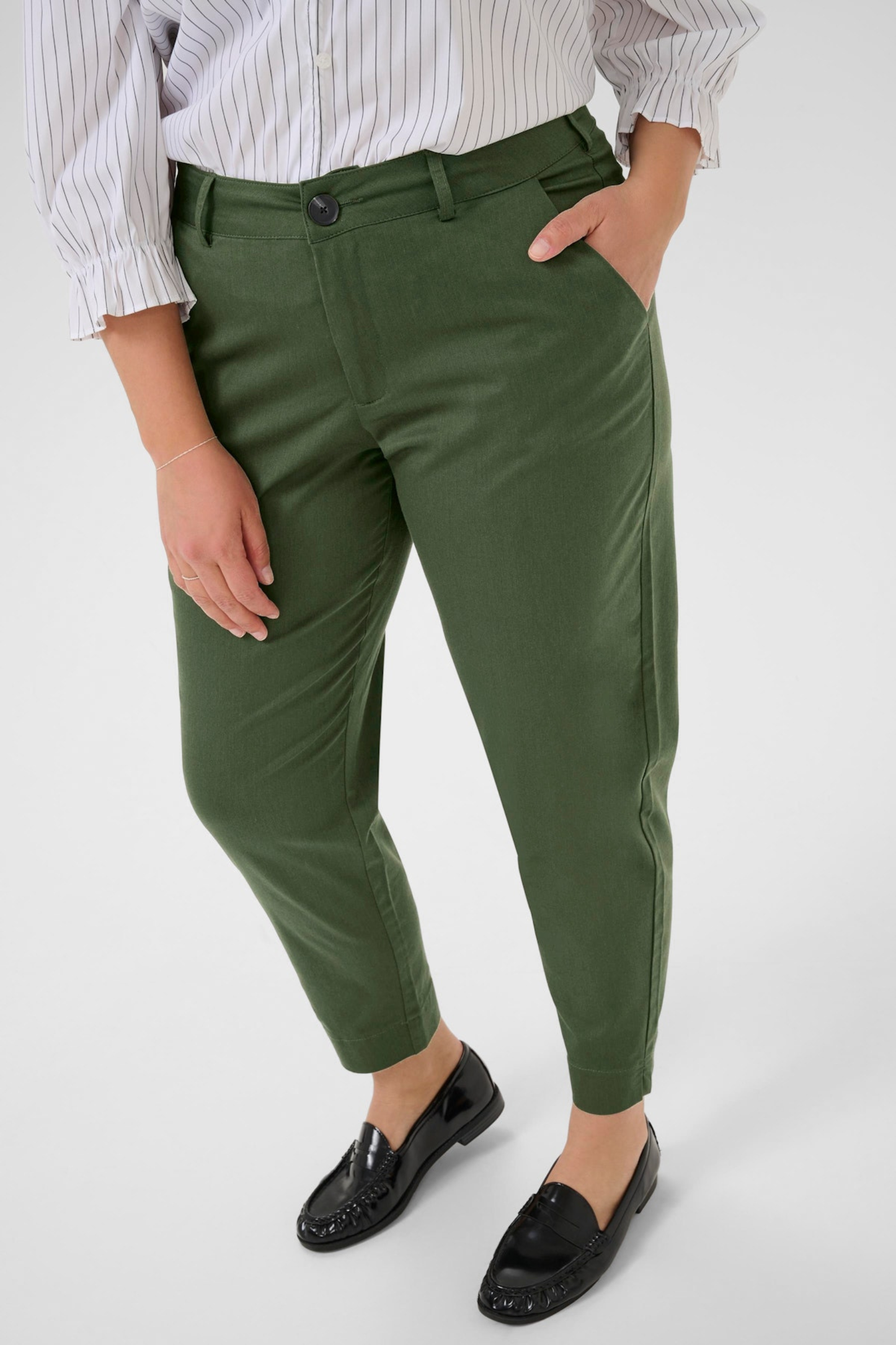 Leana Chino - Buksur