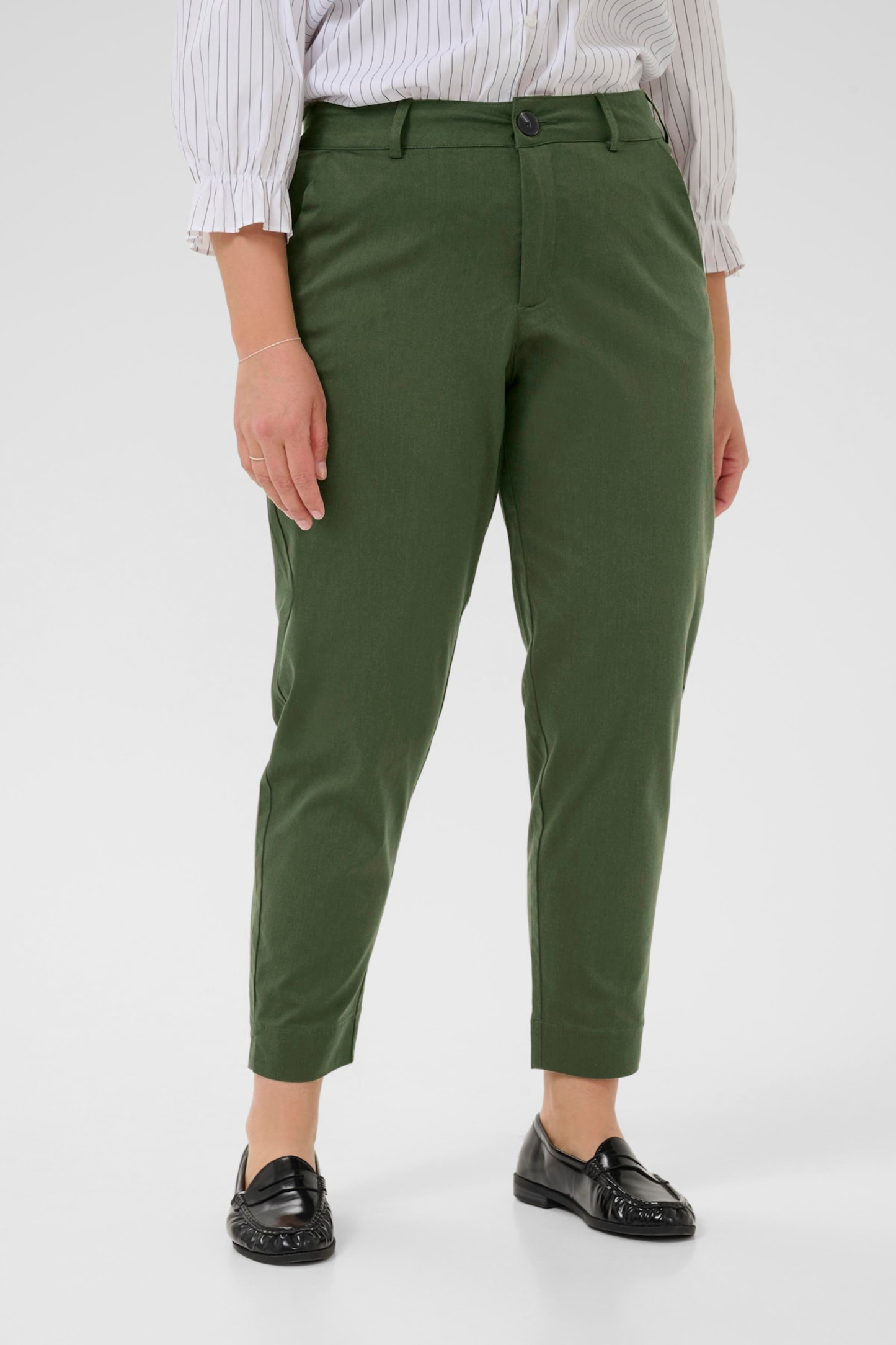 Leana Chino - Buksur